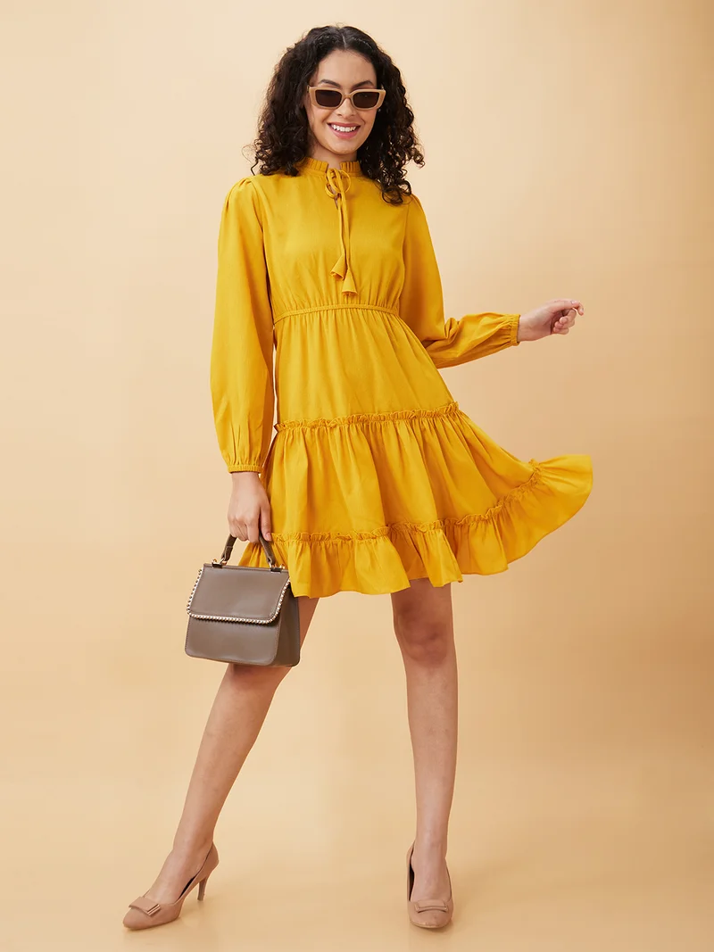 globus Globus Women Tie-Up Neck Puff Sleeves Gathered Or Pleated Chiffon Fit & Flare Dress