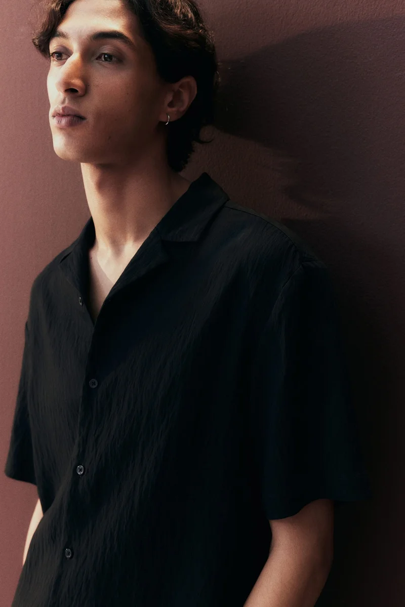 H&M Loose Fit Crinkled resort shirt