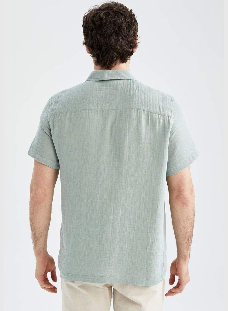 ديفاكتو قميص منسوج بأكمام قصيرة وياقة بولو بقصة عادية للرجال - Image 5