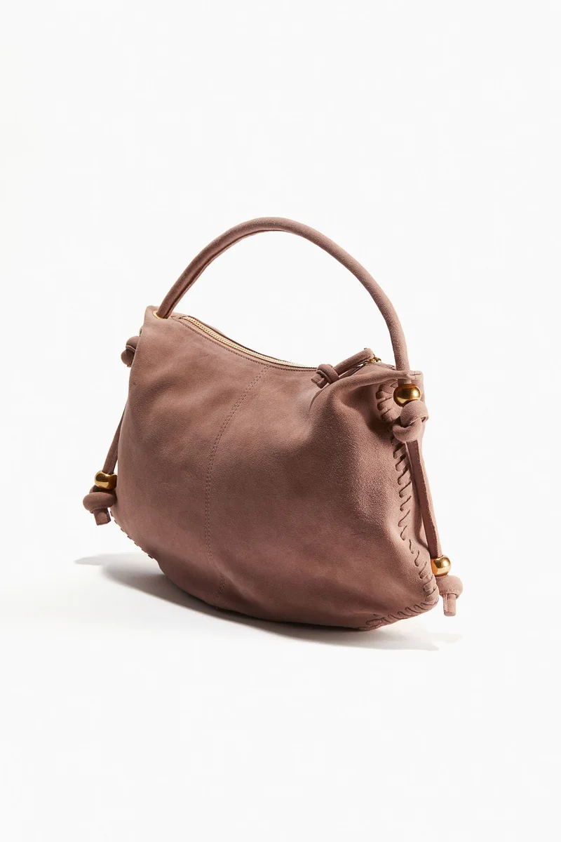 اتش اند ام حقيبة كتف من الشامواه