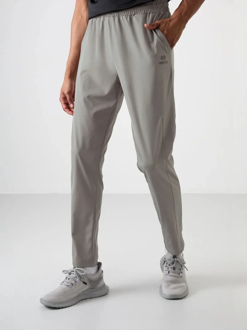تومي لايف TOMMY Men's Straight-leg Seamless Sweatpants