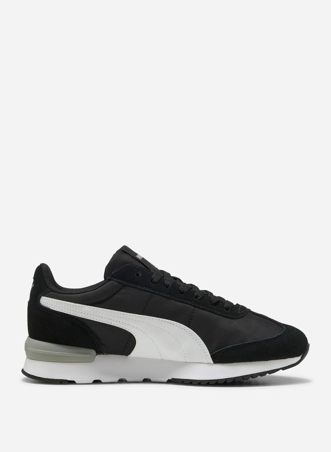 R78 Wind MU Sneakers