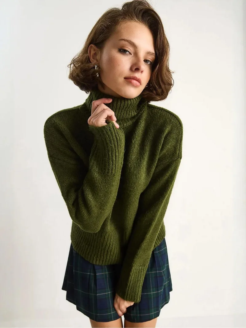 Bianco Lucci LUCCI Oversized Knit Turtleneck Sweater