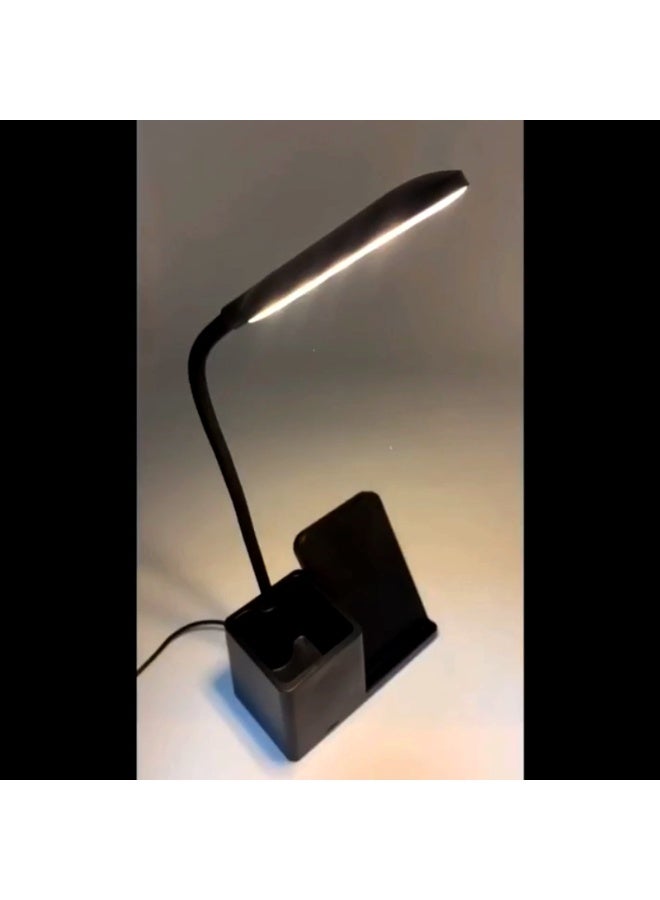 مصباح مكتب LED متعدد الوظائف 4 في 1 - شاحن لاسلكي سريع، حامل أقلام، وحامل هاتف بتصميم عصري مرن - Image 4