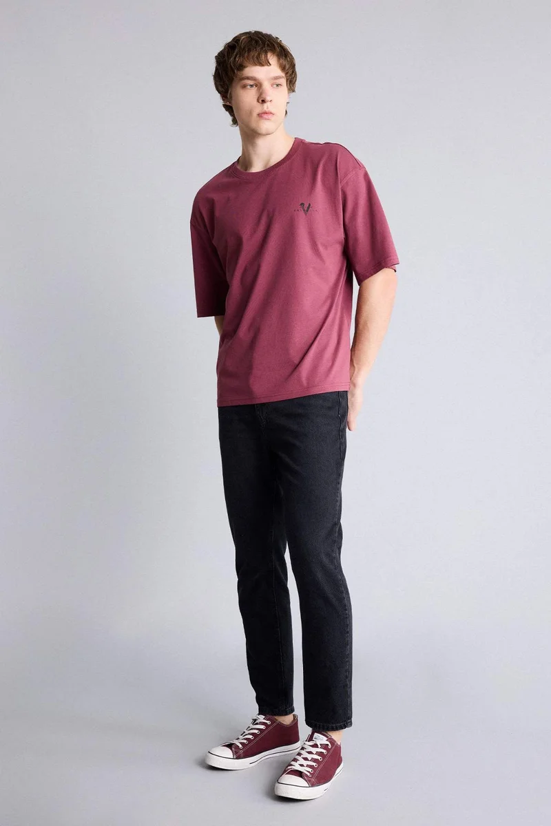 ديفاكتو Vikings Valhalla Boxy Fit Printed T-Shirt