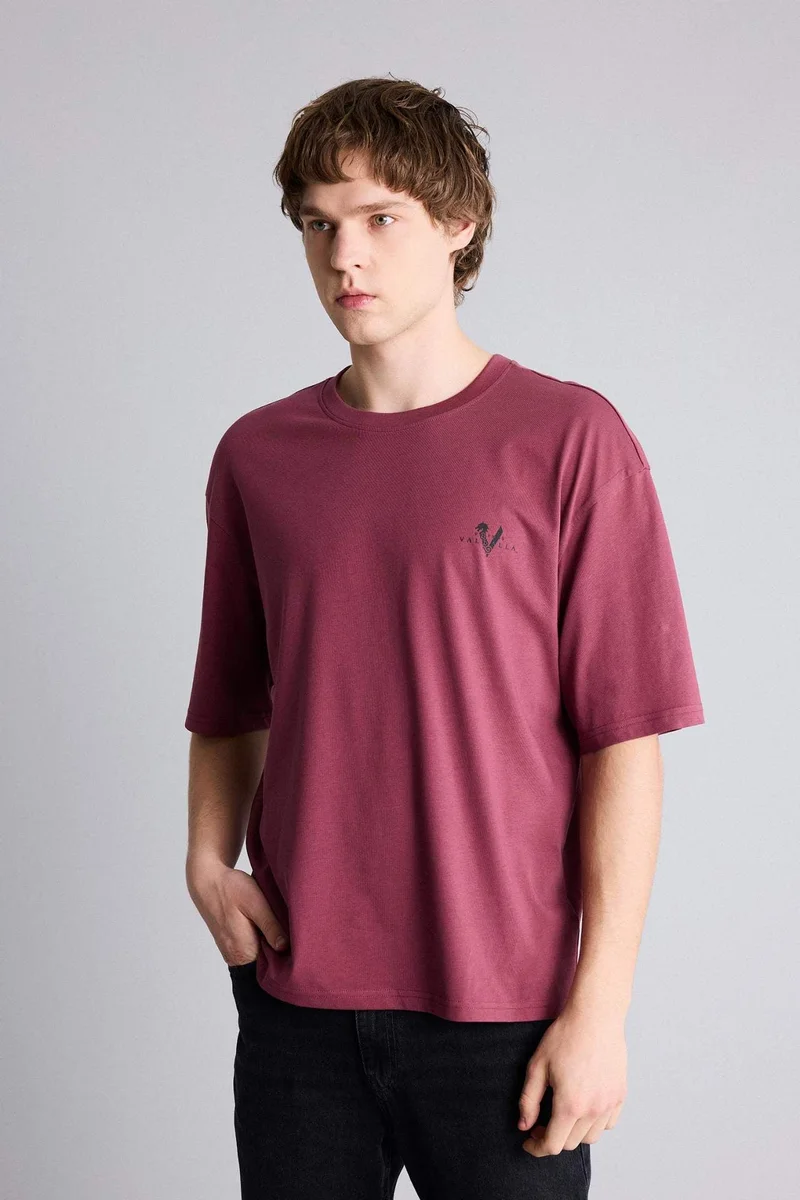 ديفاكتو Vikings Valhalla Boxy Fit Printed T-Shirt
