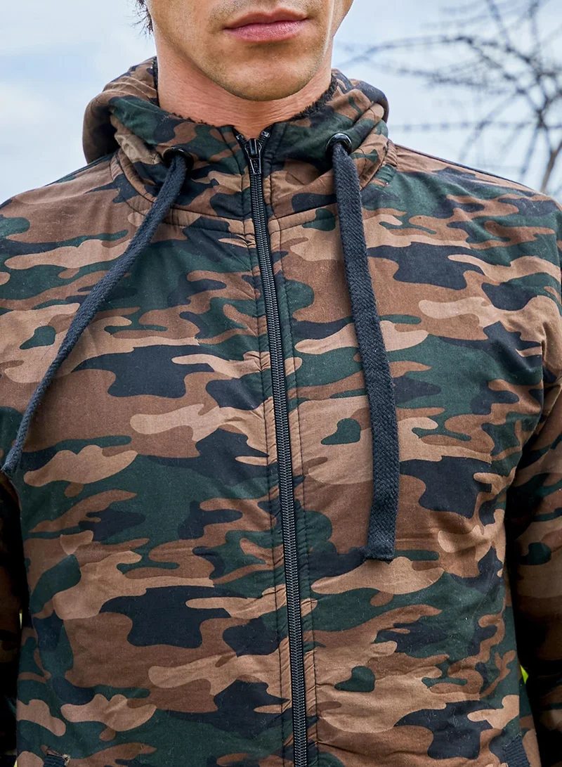 Campus Sutra Men's Forest Green Camouflage Hoodie With Insert Pocket