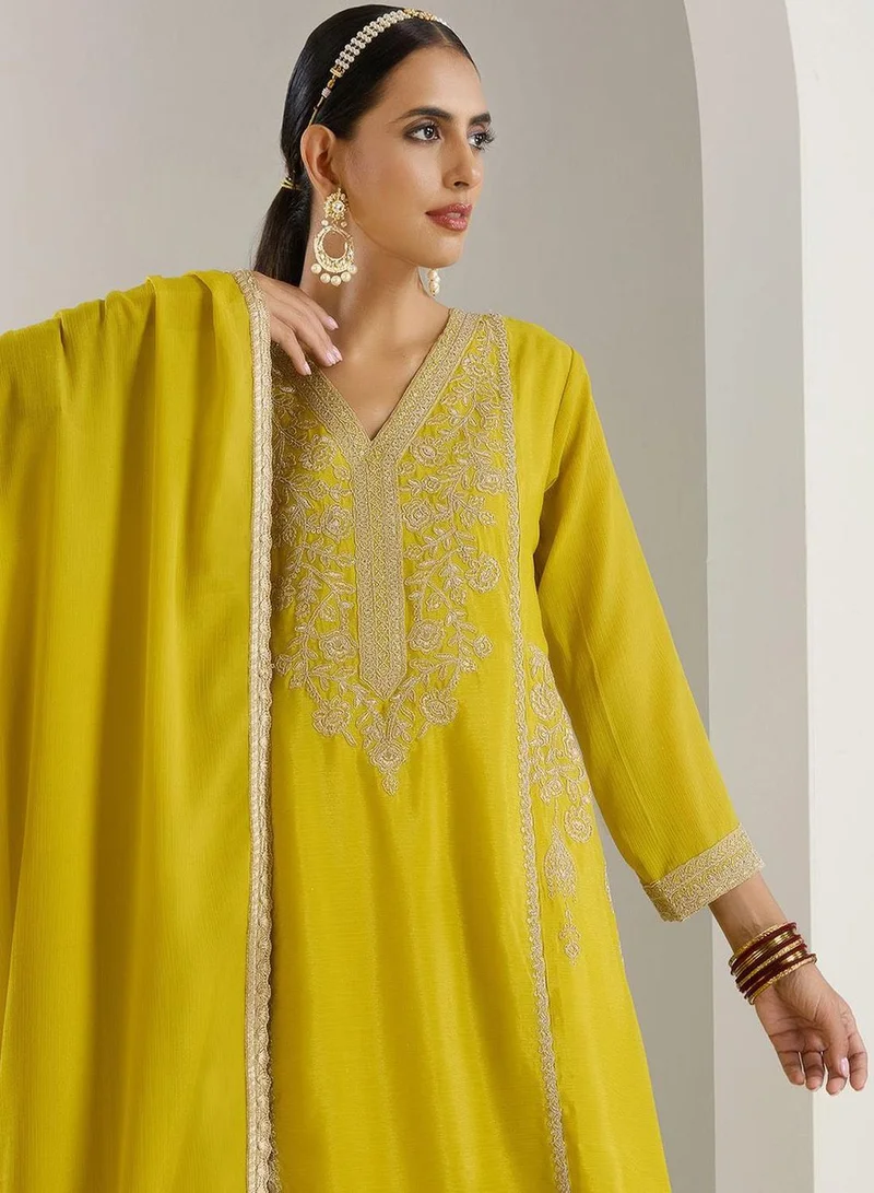 آي شين طقم كورتا نسائي من البوليستر المطرز باللون الخردلي بتصميم كفتان طويل مستقيم بقصة بالازو