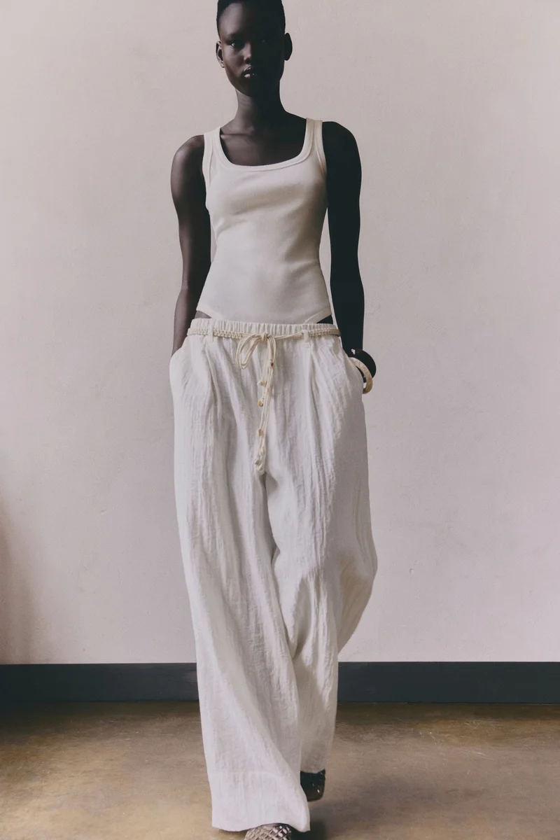 اتش اند ام بنطلون بحزام من نسيج ماكرميه