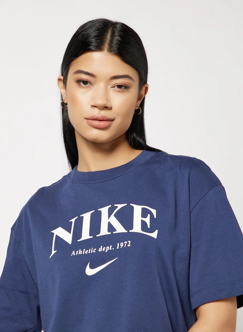 Nike Sportswear Graphic Dress