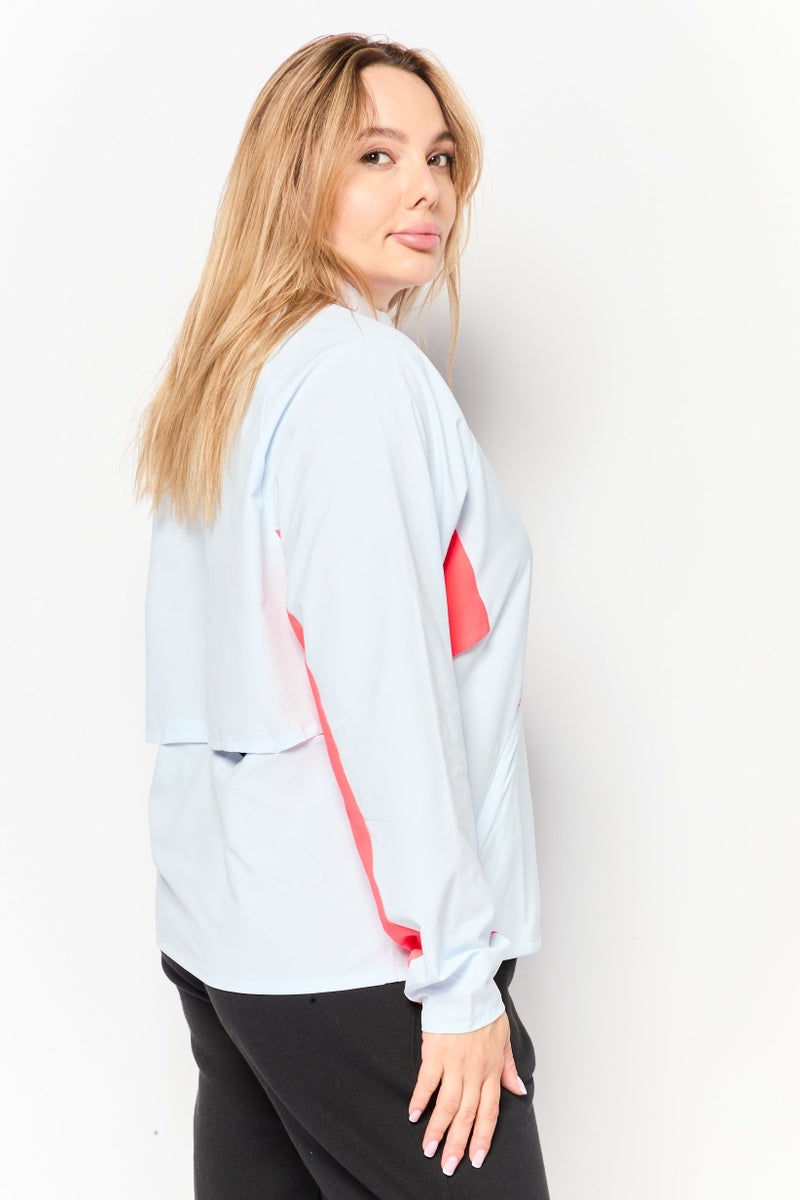 PUMA جاكيت رياضي نسائي بأكمام طويلة مناسب للجري، أزرق فاتح - Image 3