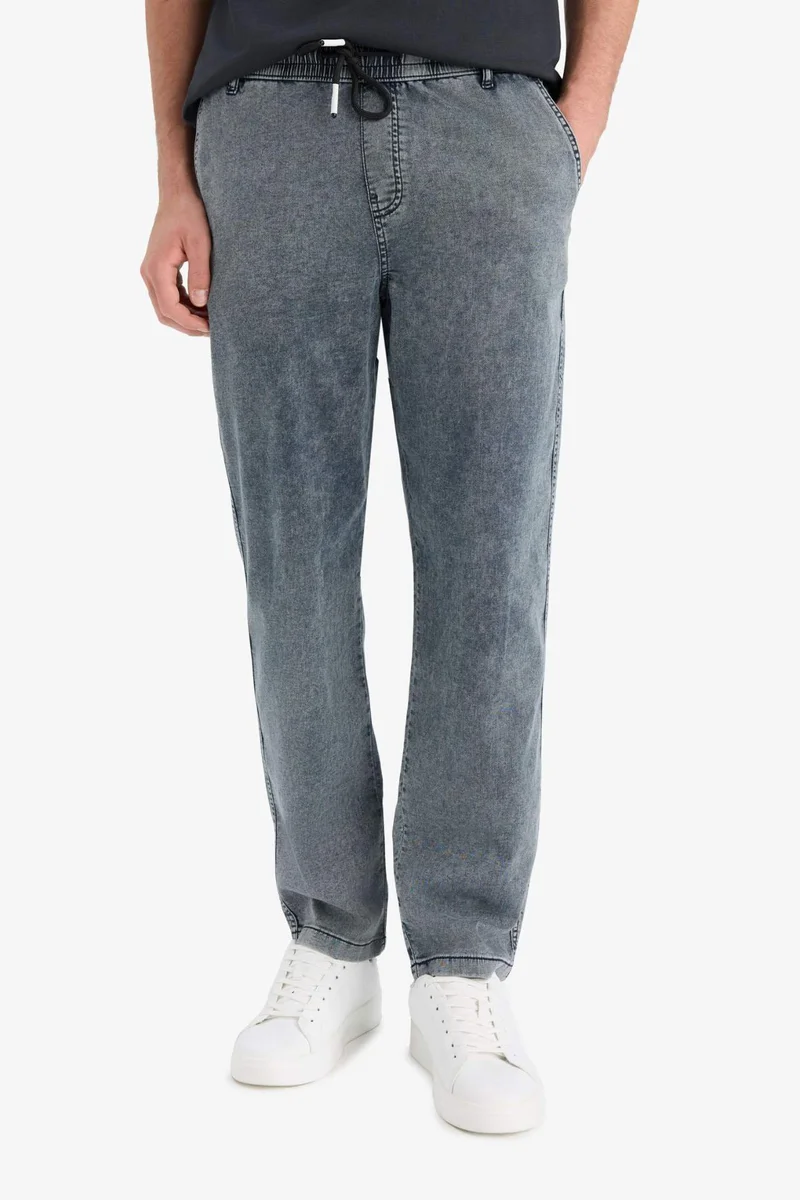 ديفاكتو Elastic Waist Wide Leg Jeans