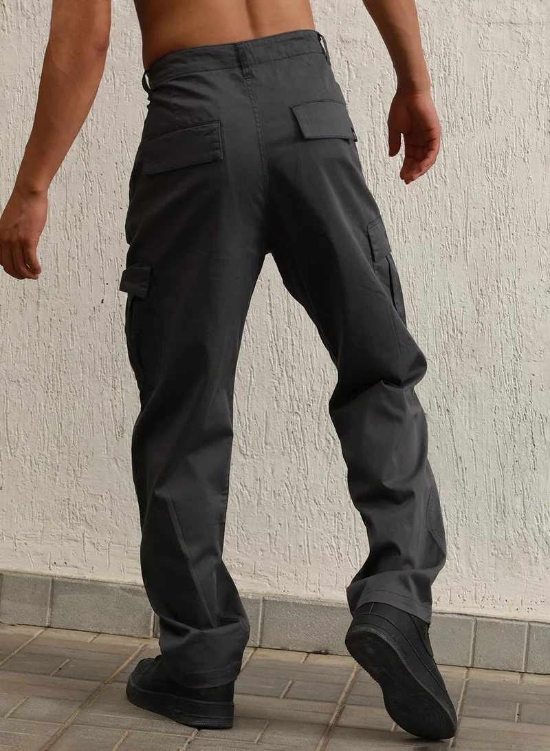 Hubberholme Men's Charcoal Cotton Blend Solid Pattern Full Length Cargo Relaxed Trouser