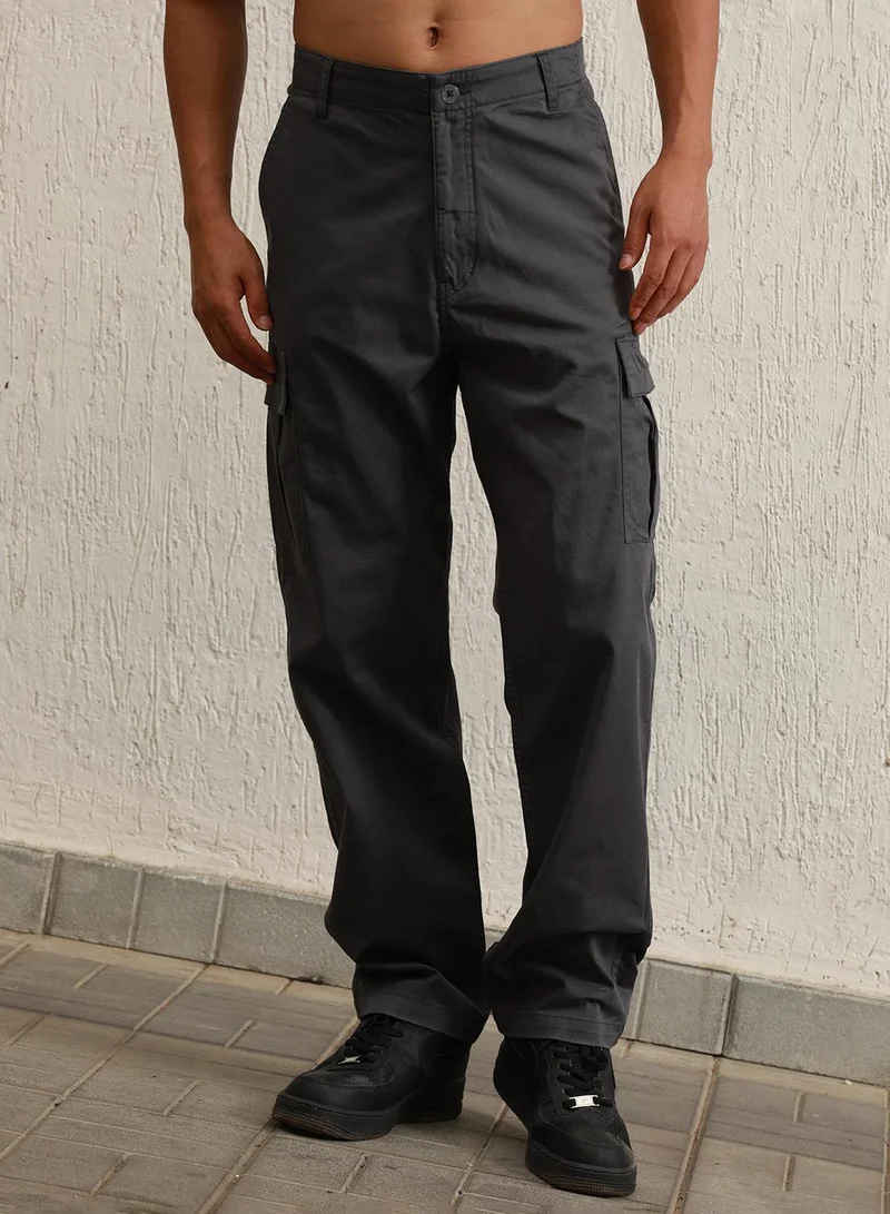 Hubberholme Men's Charcoal Cotton Blend Solid Pattern Full Length Cargo Relaxed Trouser