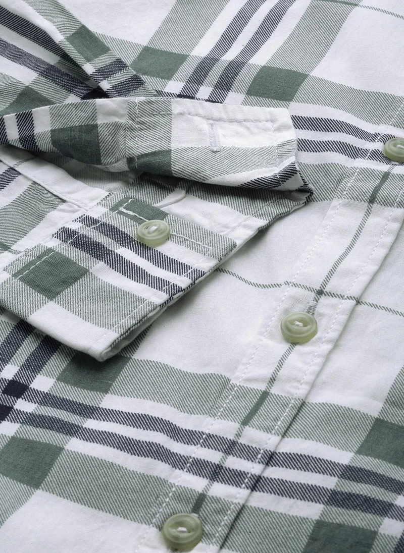 ذا انديان كراج كو Men Regular Fit Checkered Full Sleeves Cutaway Collar Casual Shirt