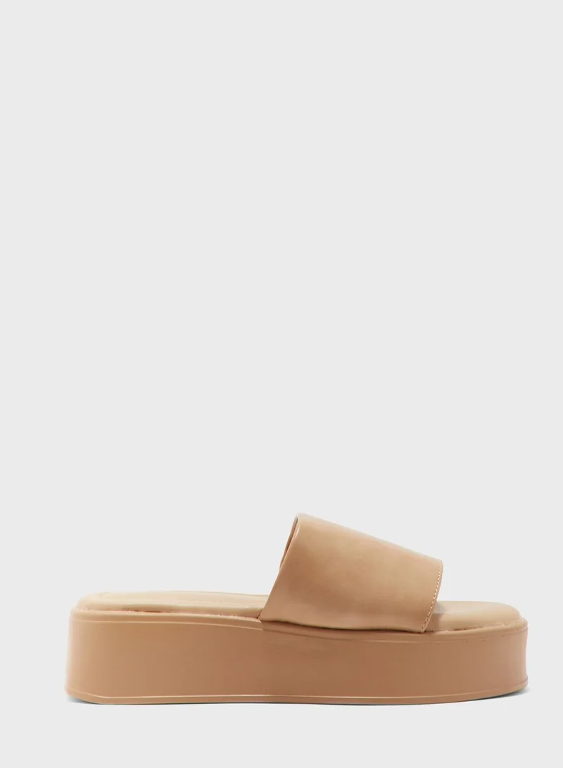 Truffle Chunky Slider Flat Sandal