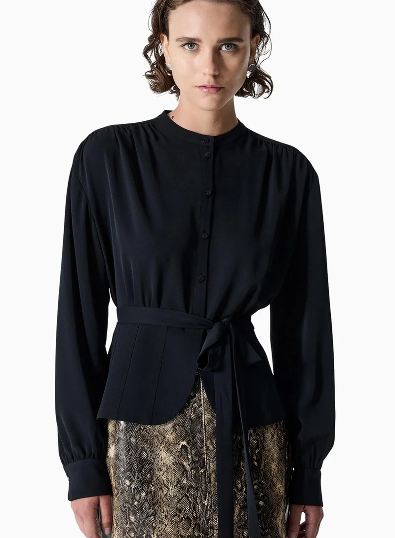 فرنش كونكشن قميص أريزو بأكمام طويلة وربطة خصر