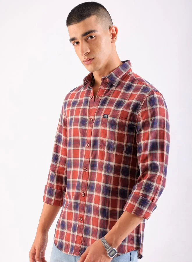 ذا انديان كراج كو Men Slim Fit Checkered Full Sleeves Cutaway Collar Casual Shirt