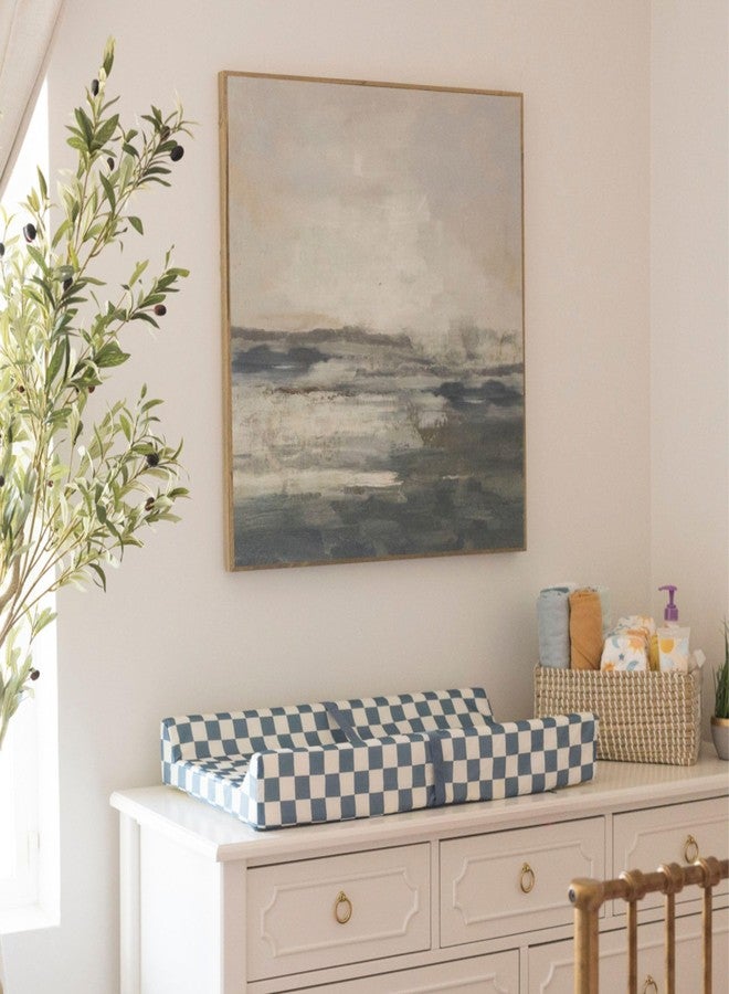 تايني توينكل وسادة تغيير حفاضات صغيرة ومتلألئة للخزانة وطاولة الحضانة - مقاومة للماء وقابلة للمسح ومقاومة للفوضى مع حزام أمان وقاعدة مانعة للانزلاق وغطاء قابل للإزالة والغسل (مربعات زرقاء) - Image 4