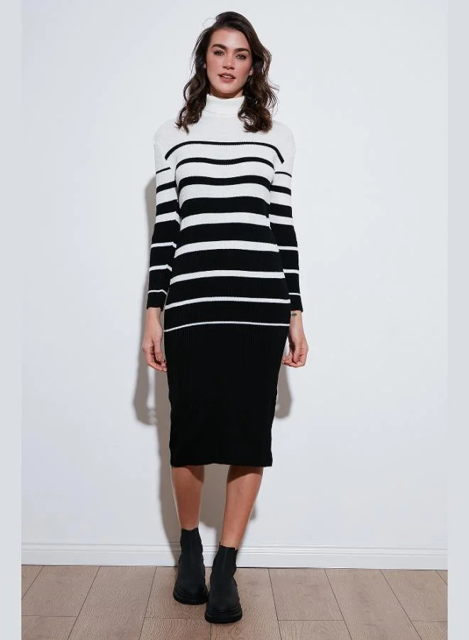 ليلا فستان ميدي بياقة عالية مخطط من ليلا للنساء