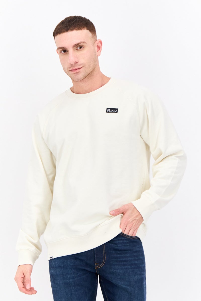 Penfield سويت شيرت رجالي بأكمام طويلة وياقة دائرية مع شعار مطرز، أبيض فاتح - Image 1