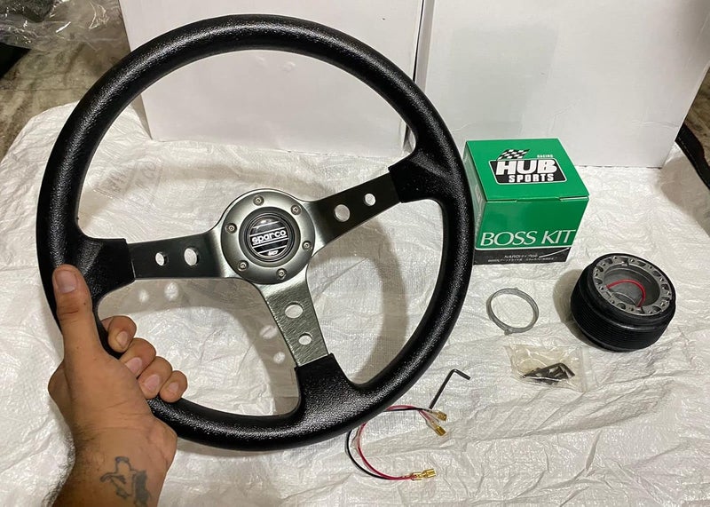 AUTO MT عجلة قيادة عالمية عميقة 14 بوصة من أوتو إم تي - سباركو للمظهر الرياضي لسيارات الرالي والسباقات على الطرق الوعرة مع مجموعة بوس (عجلة قيادة سباركو 14" باللون الرمادي مع مجموعة بوس) - Image 2