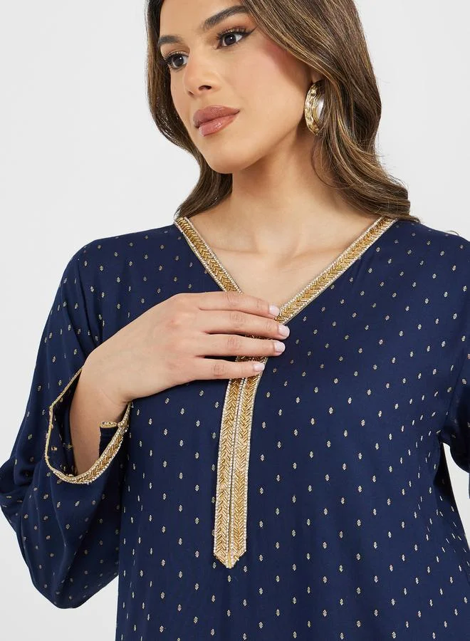 Styli Jacquard V-Neck Jalabiya with Lace Trim Detail