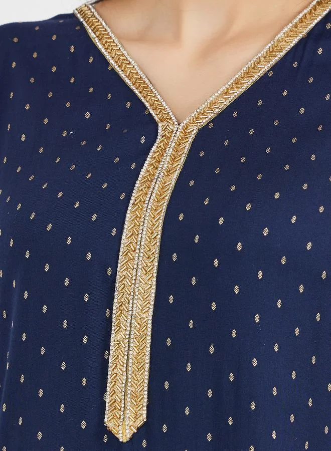 Styli Jacquard V-Neck Jalabiya with Lace Trim Detail