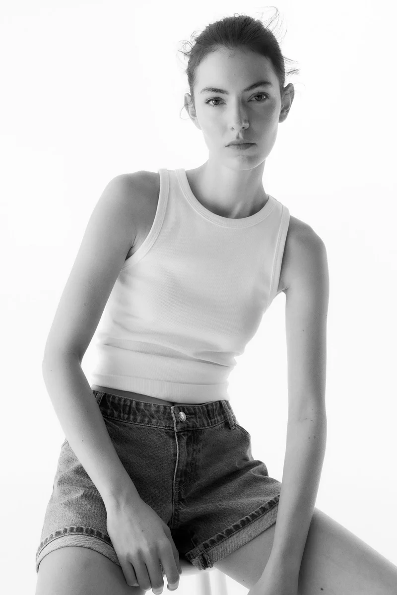 H&M MAMA Denim shorts