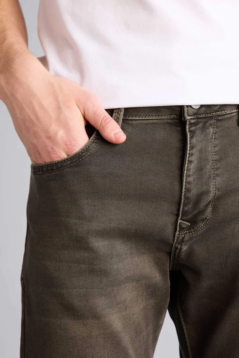 Defacto  Soft Textured Sergio Jeans for Men | Best Price UAE