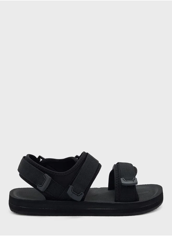 سفنتي فايف Casual Sandals