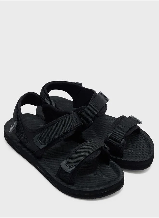 سفنتي فايف Casual Sandals