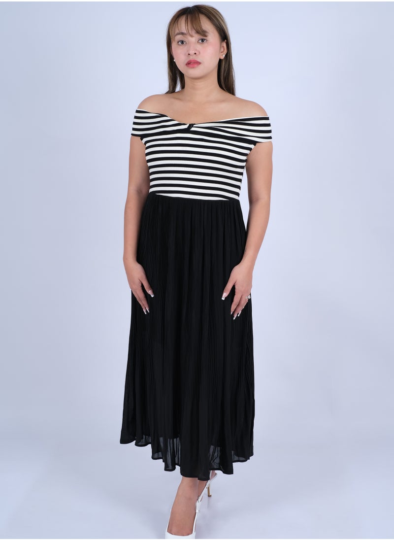 ONLY - Women’s Maxi-length Stripes Off Shoulder Dress in Black - Image 1