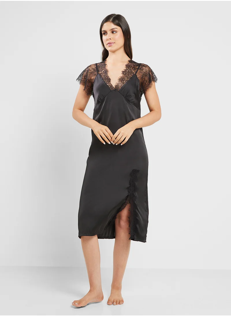 ايلا Nightdress With Lace Trim