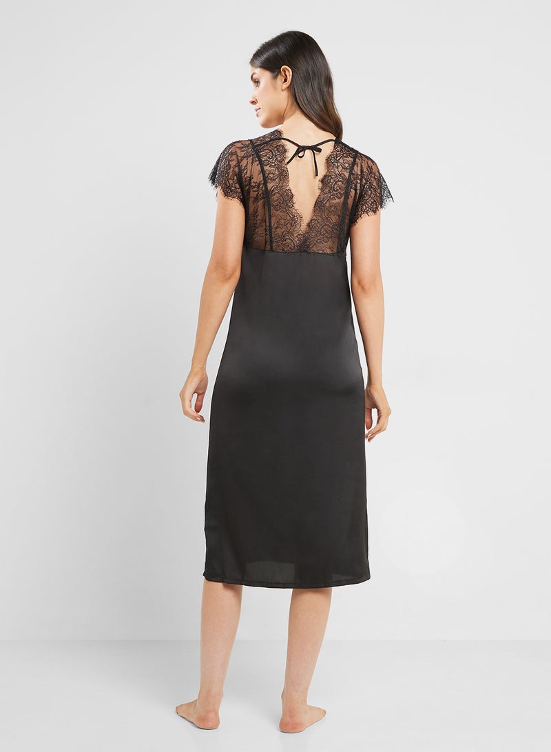 ELLA Nightdress With Lace Trim  - Image 2