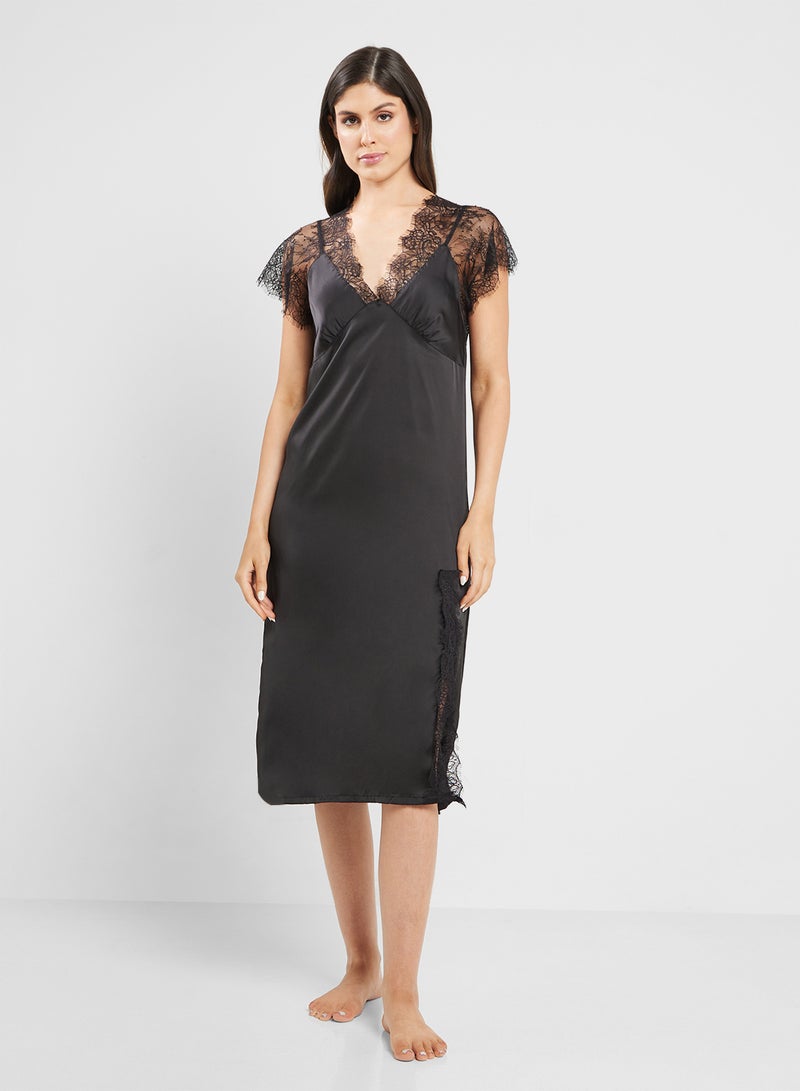 ELLA Nightdress With Lace Trim  - Image 4