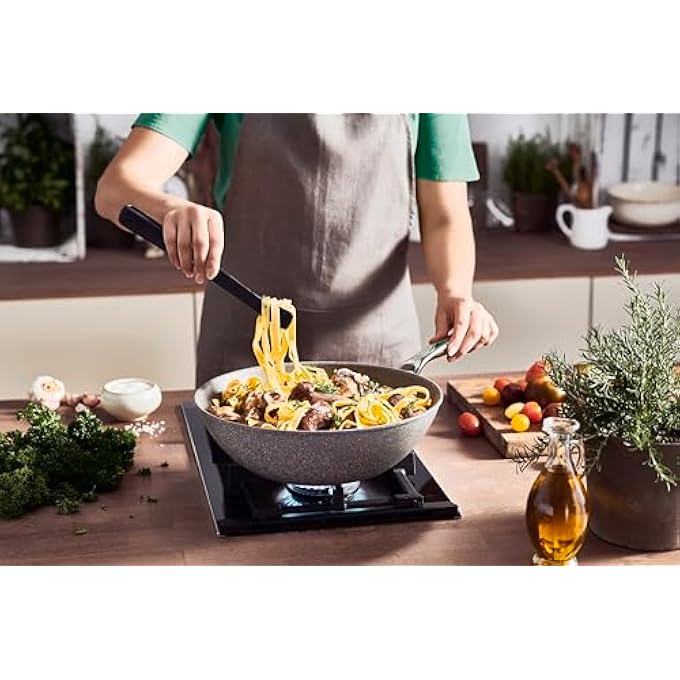 بالاريني مقلاة ووك سالينا جرانيتيوم 30 سم، صنع في إيطاليا، هيكل من الألومنيوم، مقبض من الفولاذ المقاوم للصدأ، طلاء جرانيتيوم، مقاوم للخدش من التيتانيوم، مناسب لجميع المواقد، آمن للاستخدام في الفرن، خالٍ من مادة PFOA - Image 4