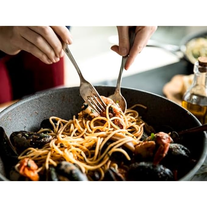 بالاريني مقلاة ووك سالينا جرانيتيوم 30 سم، صنع في إيطاليا، هيكل من الألومنيوم، مقبض من الفولاذ المقاوم للصدأ، طلاء جرانيتيوم، مقاوم للخدش من التيتانيوم، مناسب لجميع المواقد، آمن للاستخدام في الفرن، خالٍ من مادة PFOA - Image 3