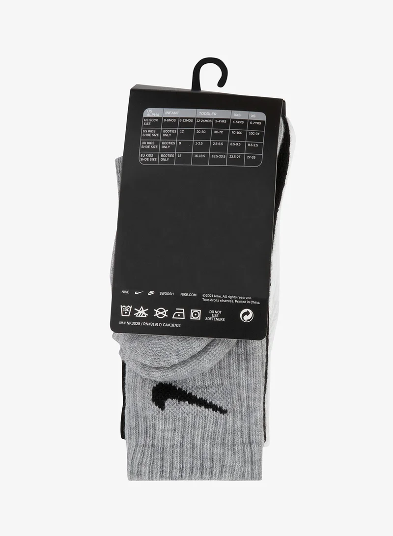نايكي ثلاث جوارب أساسية برقبة دائرية للأطفال
