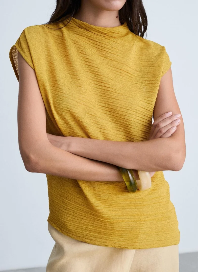 MANGO Asymmetrical Textured Top