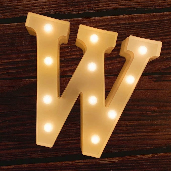MARQUEE LETTER LIGHTS SIGN LIGHT UP ALPHABET LETTERS FOR WEDDING BIRTHDAY PARTY CHRISTMAS HOME BAR DECORATION WARM WHITE ALPHABETW
