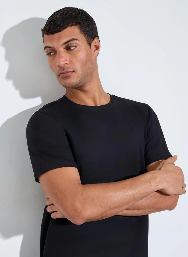 Styli Black Solid Crew Neck Regular Fit T-Shirt
