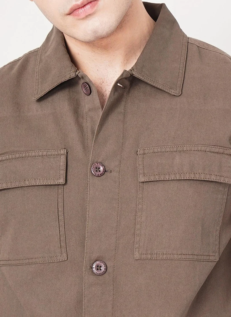 شركة المرآب الهندية Men Slim Fit Solid Full Sleeves Cutaway Collar Casual Over Shirt