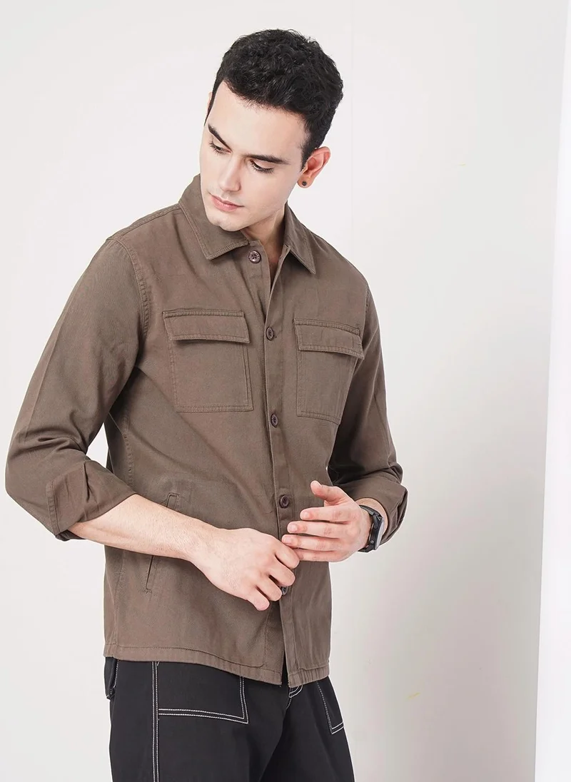 شركة المرآب الهندية Men Slim Fit Solid Full Sleeves Cutaway Collar Casual Over Shirt
