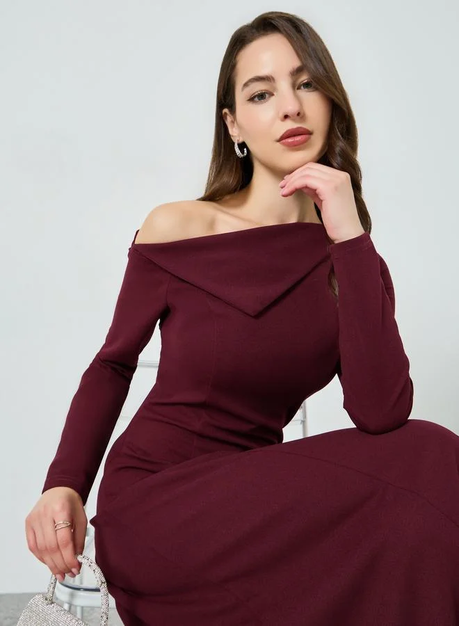 Styli Burgundy Asymmetric Neck Maxi Dress