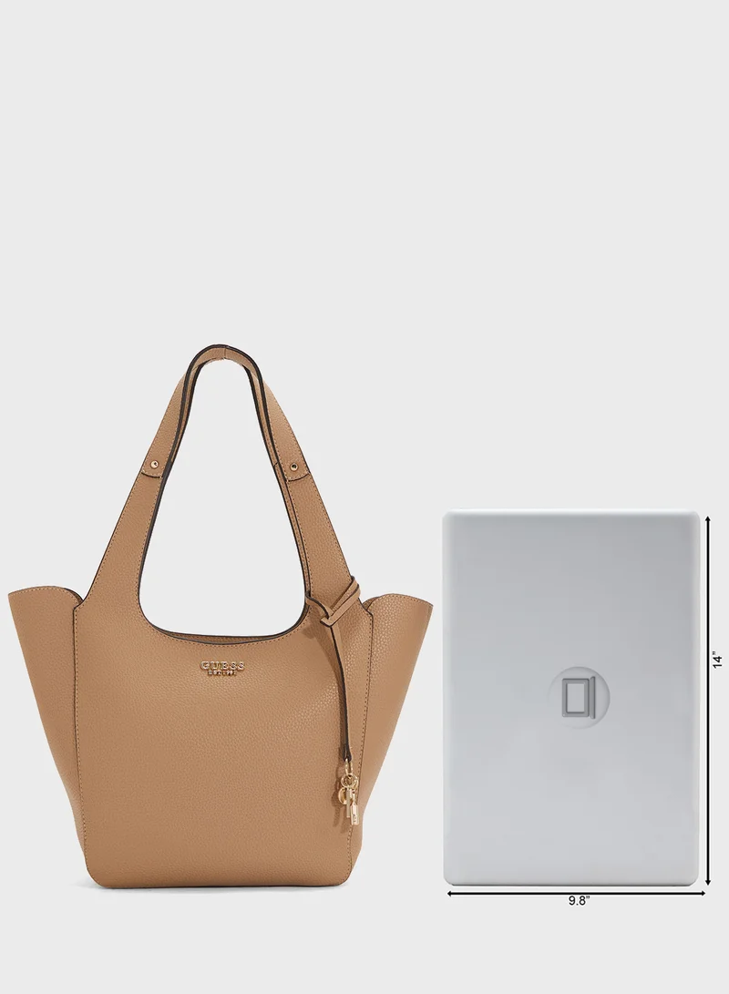 جس Helina Tote