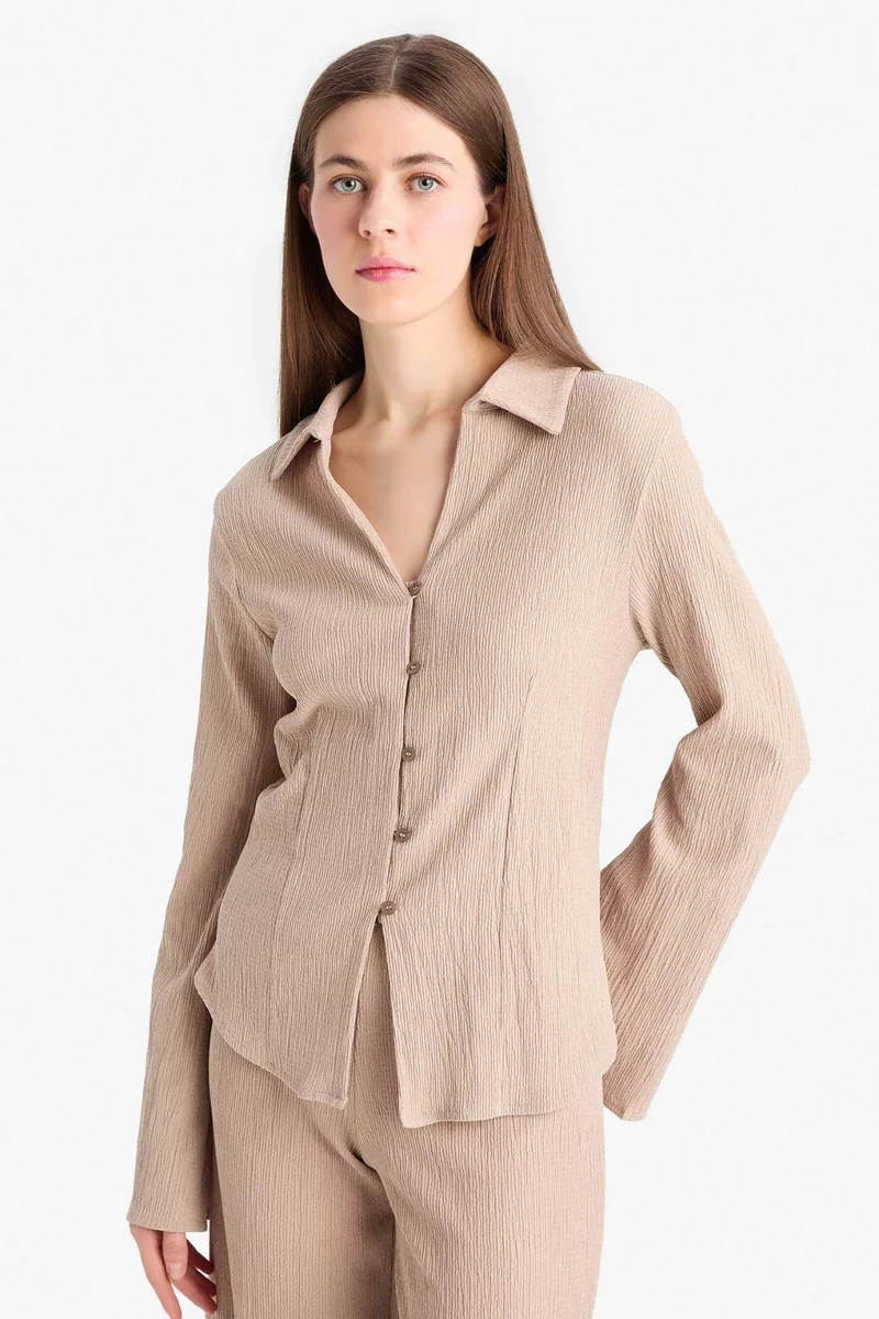 ديفاكتو Regular Fit Long Sleeve Blouse