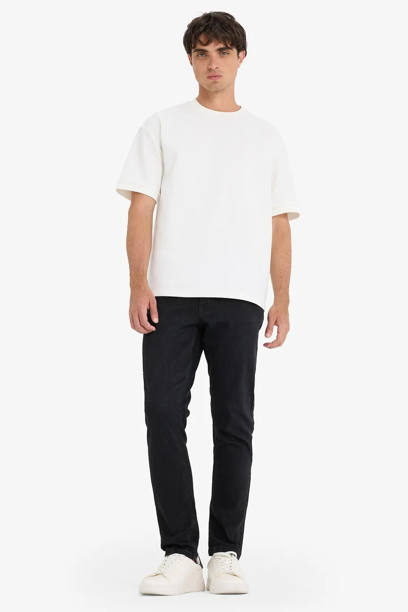 Defacto  Pedro Slim Fit Regular Waist Skinny Leg Jeans for Men | Best Price UAE