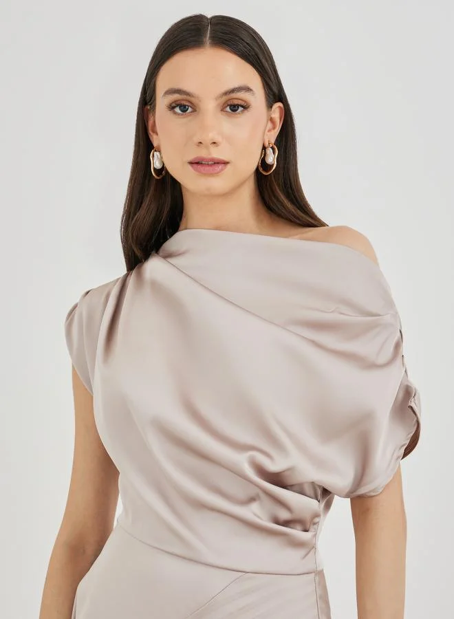 Take Two Take Two Solid Asymmetric Neck Pleated Midi Dress