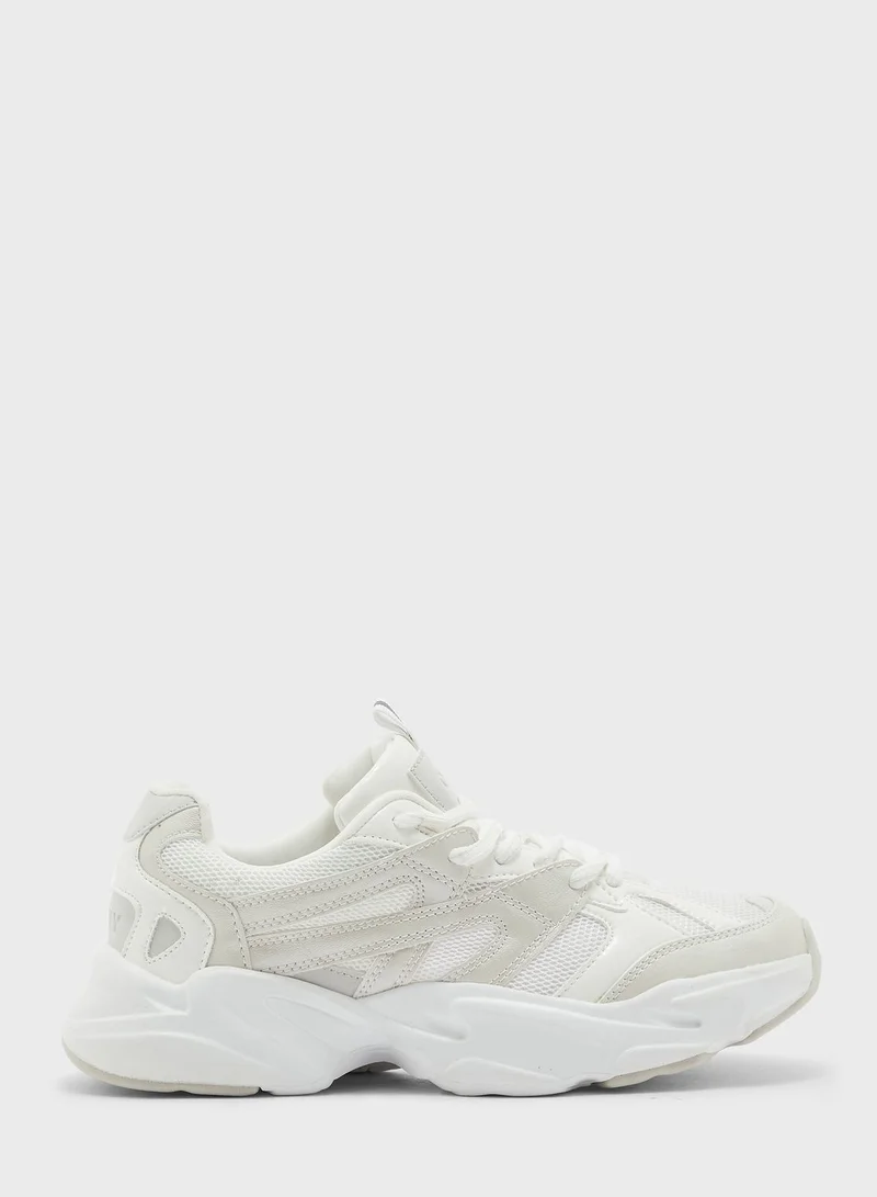 ONLY Shay-2 Low Top Sneakers